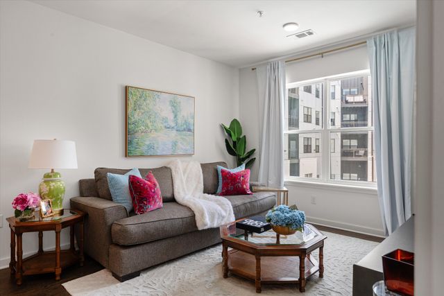 1677 54th Ave N Apt 218, Nashville, TN 37209