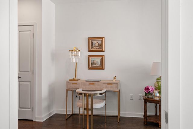 1677 54th Ave N Apt 218, Nashville, TN 37209