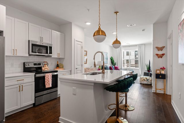 1677 54th Ave N Apt 218, Nashville, TN 37209