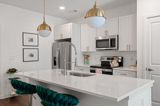 1677 54th Ave N Apt 218, Nashville, TN 37209