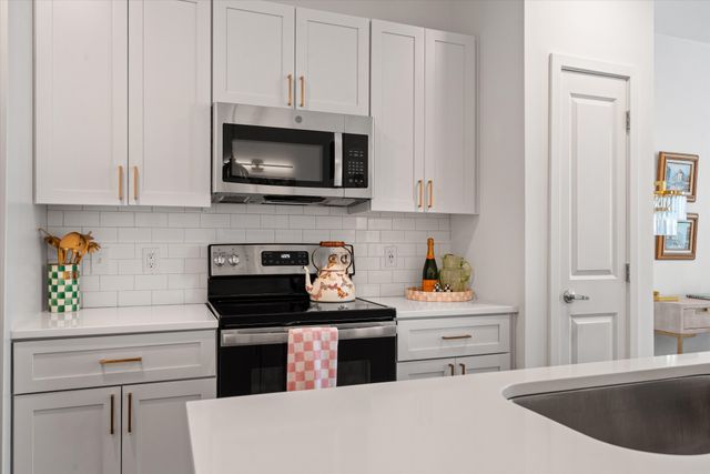 1677 54th Ave N Apt 218, Nashville, TN 37209