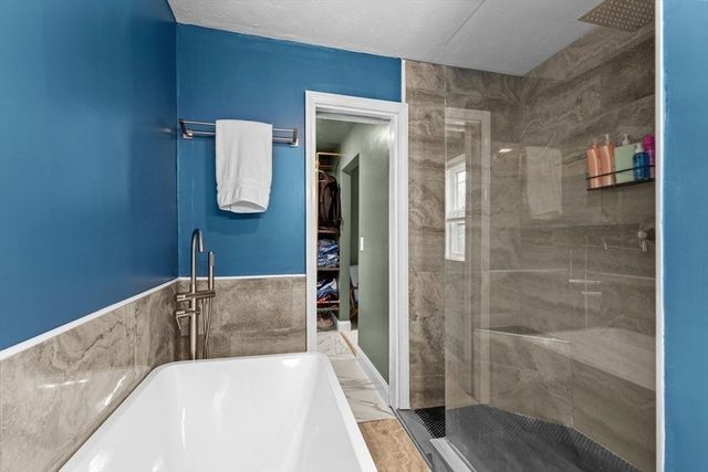 75 Henry, Plymouth, MA 02360