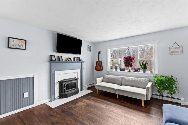 75 Henry, Plymouth, MA 02360