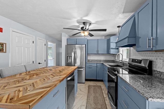 75 Henry, Plymouth, MA 02360