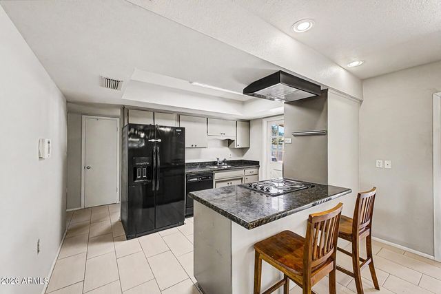 1000 E LOYOLA Drive, Tempe, AZ 85282