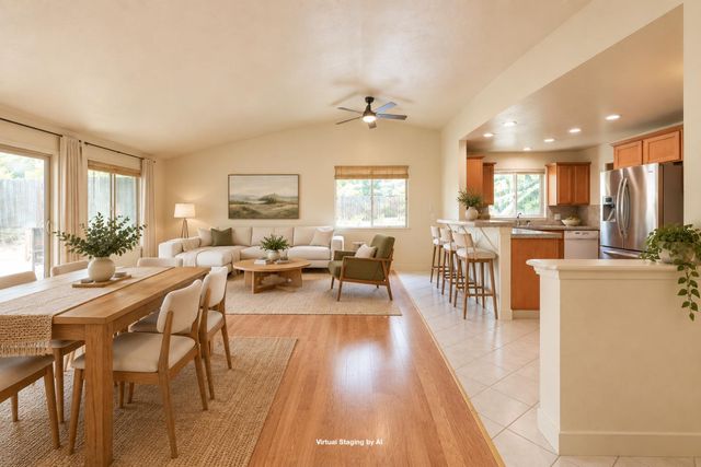 12802 Torrey Pines Dr, Auburn, CA 95602