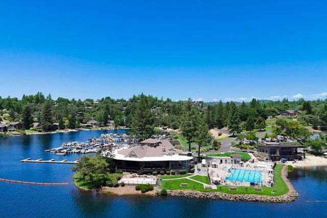 12802 Torrey Pines Dr, Auburn, CA 95602