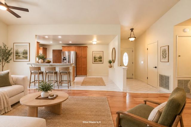 12802 Torrey Pines Dr, Auburn, CA 95602