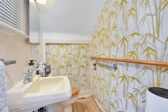 1602 ASHER LANE, Orlando, FL 32803