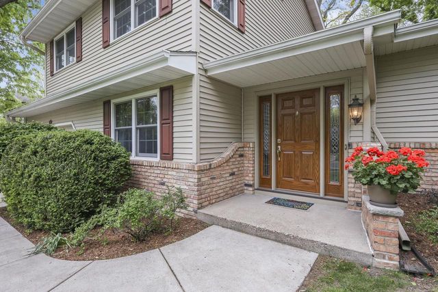 306 Acadia Drive, Madison, WI 53717