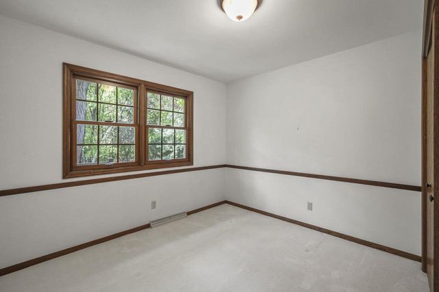 306 Acadia Drive, Madison, WI 53717