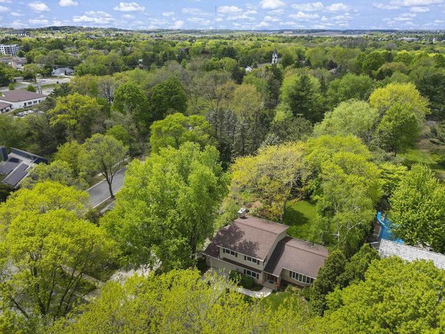 306 Acadia Drive, Madison, WI 53717