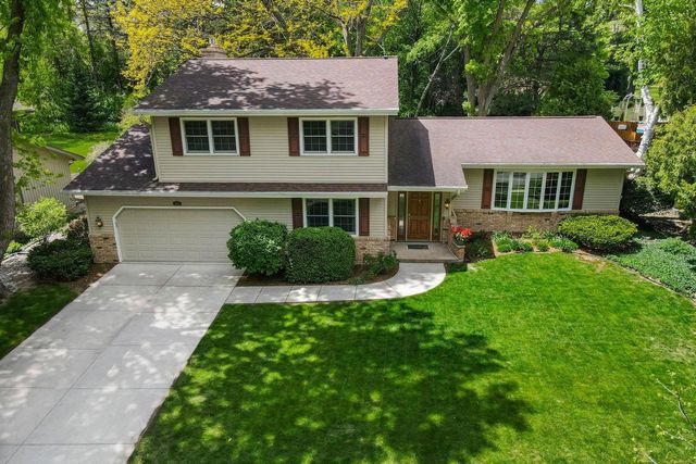 306 Acadia Drive, Madison, WI 53717