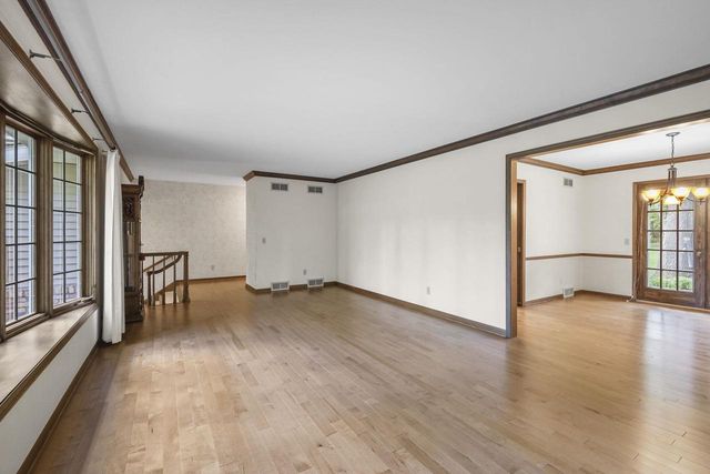 306 Acadia Drive, Madison, WI 53717