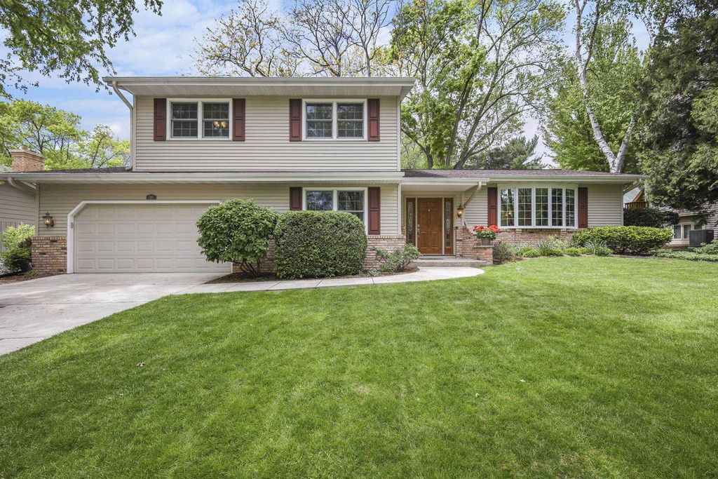 306 Acadia Drive, Madison, WI 53717