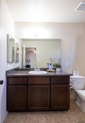 662 W 13 Pl, Somerton, AZ 85350