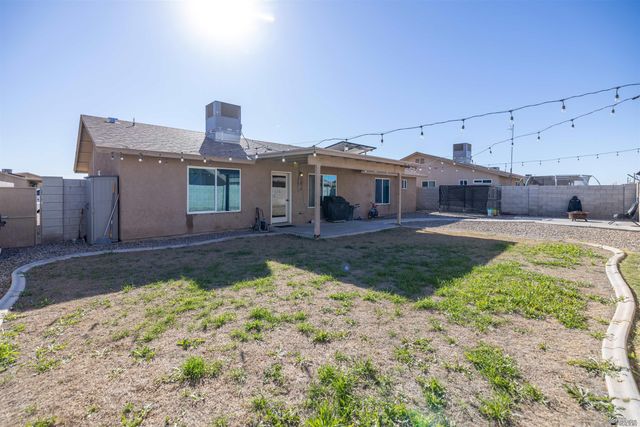 662 W 13 Pl, Somerton, AZ 85350