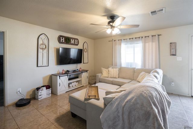 662 W 13 Pl, Somerton, AZ 85350