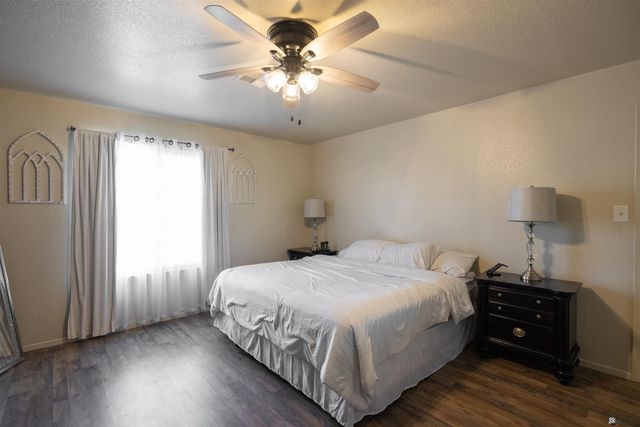 662 W 13 Pl, Somerton, AZ 85350