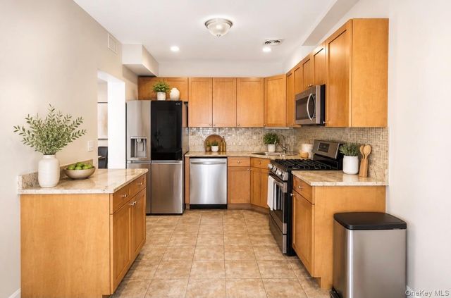 1467 Royce Street 3L, Brooklyn, NY 11234