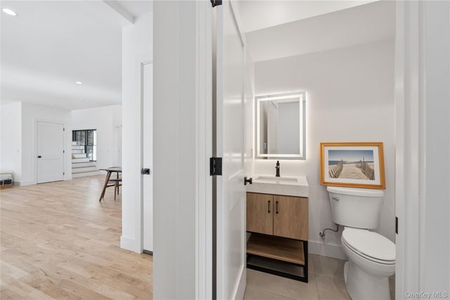 14 Bay Avenue, East Quogue, NY 11942