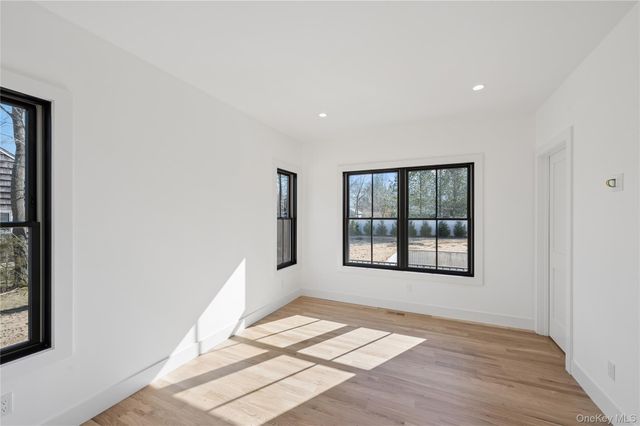 14 Bay Avenue, East Quogue, NY 11942