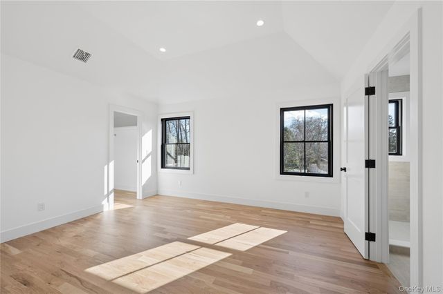 14 Bay Avenue, East Quogue, NY 11942