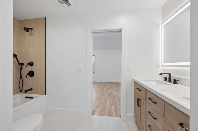 14 Bay Avenue, East Quogue, NY 11942