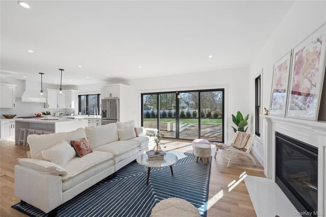 14 Bay Avenue, East Quogue, NY 11942