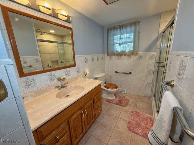 48536 Crestvue Place, East Liverpool, OH 43920