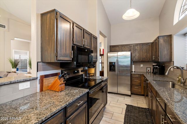 4252 W CAMINO VIVAZ --, Glendale, AZ 85310