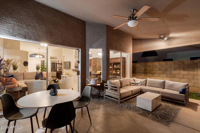4252 W CAMINO VIVAZ --, Glendale, AZ 85310