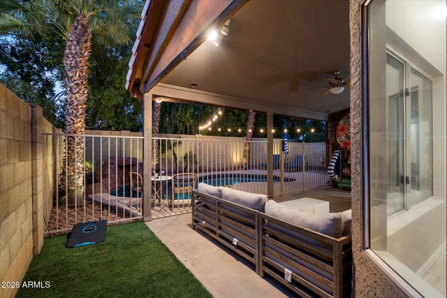 4252 W CAMINO VIVAZ --, Glendale, AZ 85310