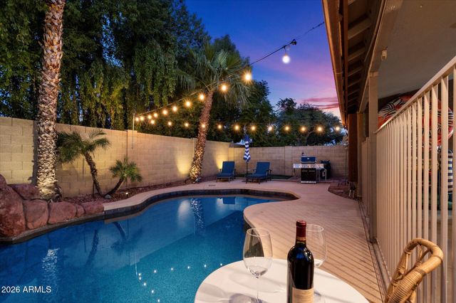 4252 W CAMINO VIVAZ --, Glendale, AZ 85310