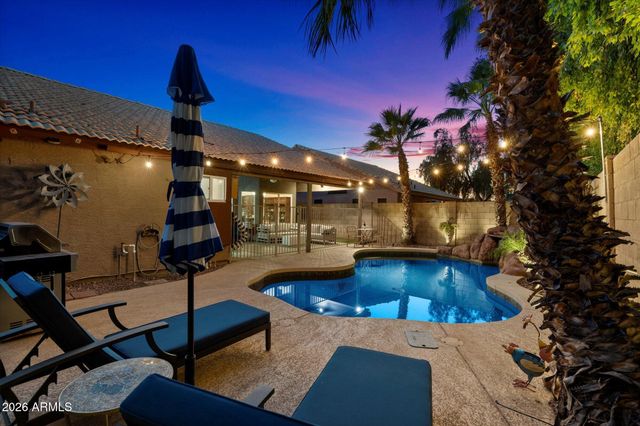 4252 W CAMINO VIVAZ --, Glendale, AZ 85310