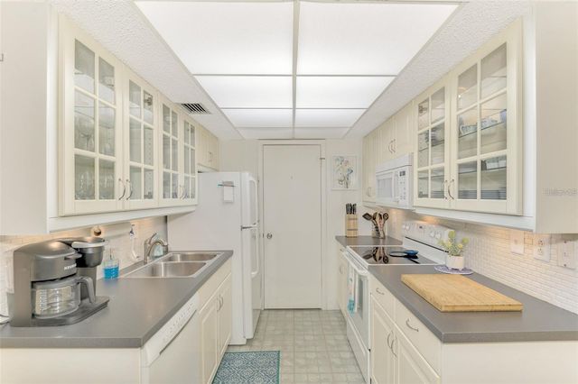 6114 43RD STREET W 407E, Bradenton, FL 34210