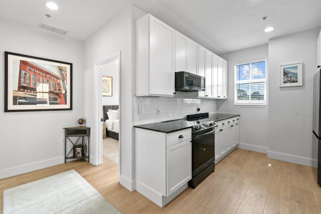 3940 N Flagler Drive 206, West Palm Beach, FL 33407