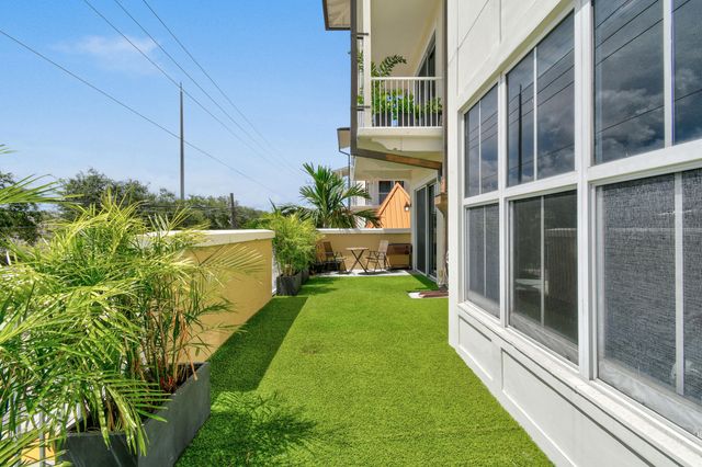 3940 N Flagler Drive 206, West Palm Beach, FL 33407