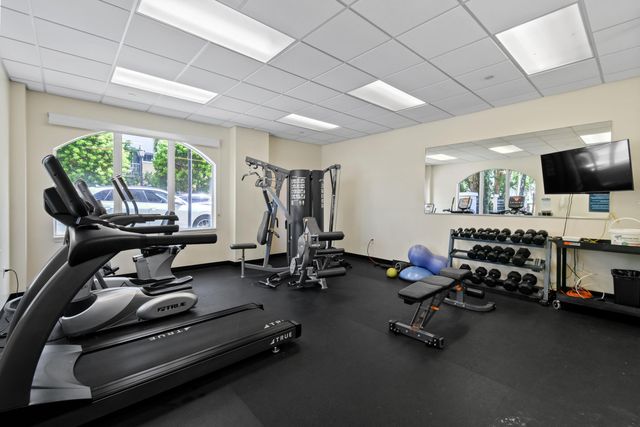 3940 N Flagler Drive 206, West Palm Beach, FL 33407