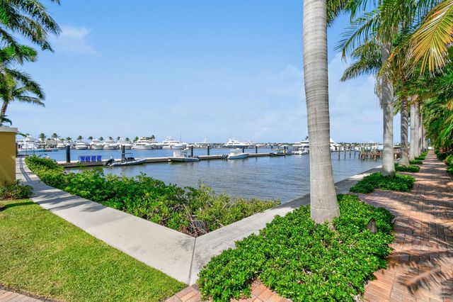 3940 N Flagler Drive 206, West Palm Beach, FL 33407