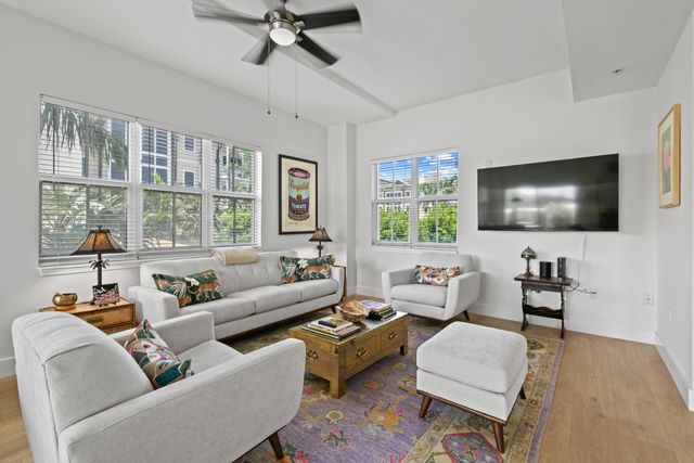 3940 N Flagler Drive 206, West Palm Beach, FL 33407