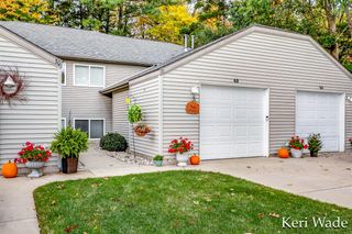 1295 Whitehall Road 31, Muskegon, MI 49445
