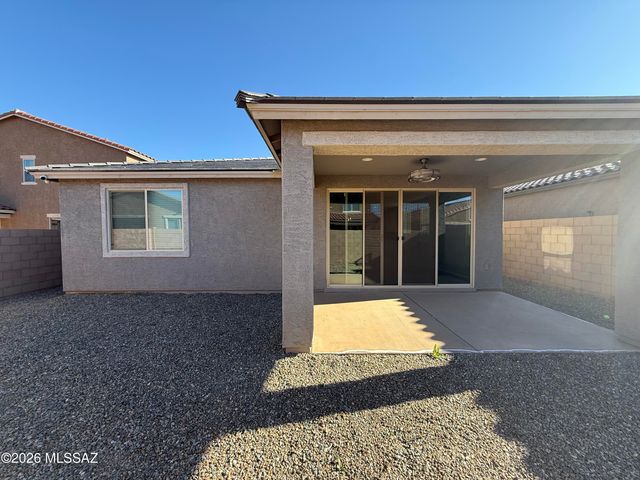 7712 S Star Wash Loop, Tucson, AZ 85757