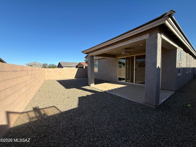 7712 S Star Wash Loop, Tucson, AZ 85757