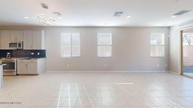 7712 S Star Wash Loop, Tucson, AZ 85757