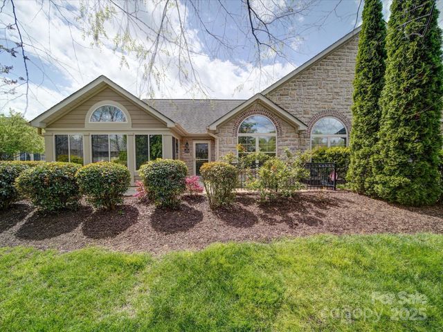 4754 Polo Gate Boulevard, Charlotte, NC 28216