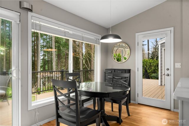 23411 SE 251st Place, Maple Valley, WA 98038