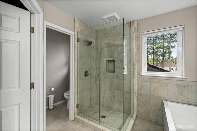 23411 SE 251st Place, Maple Valley, WA 98038