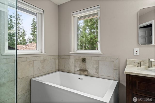 23411 SE 251st Place, Maple Valley, WA 98038