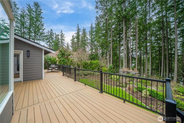 23411 SE 251st Place, Maple Valley, WA 98038